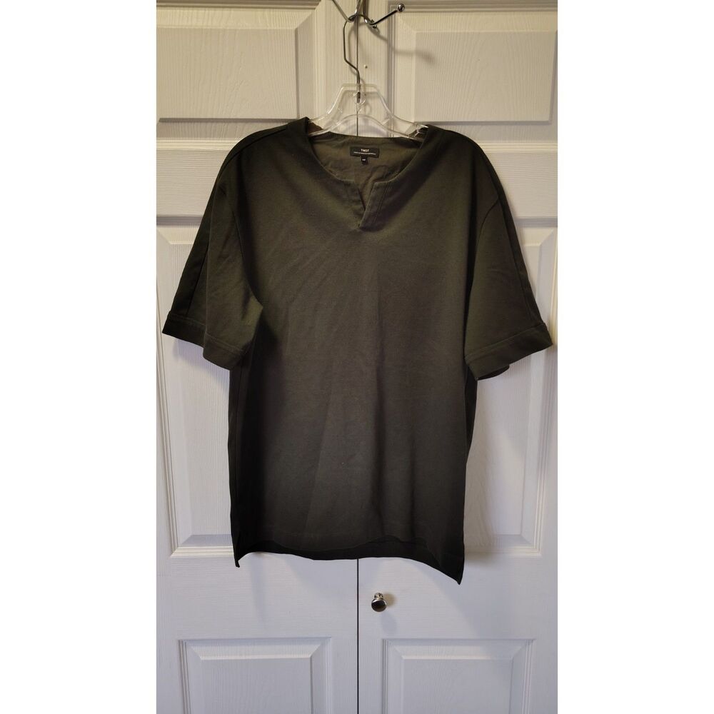 TNGT Men’s Oversized Notch V-Neck T-Shirt XL